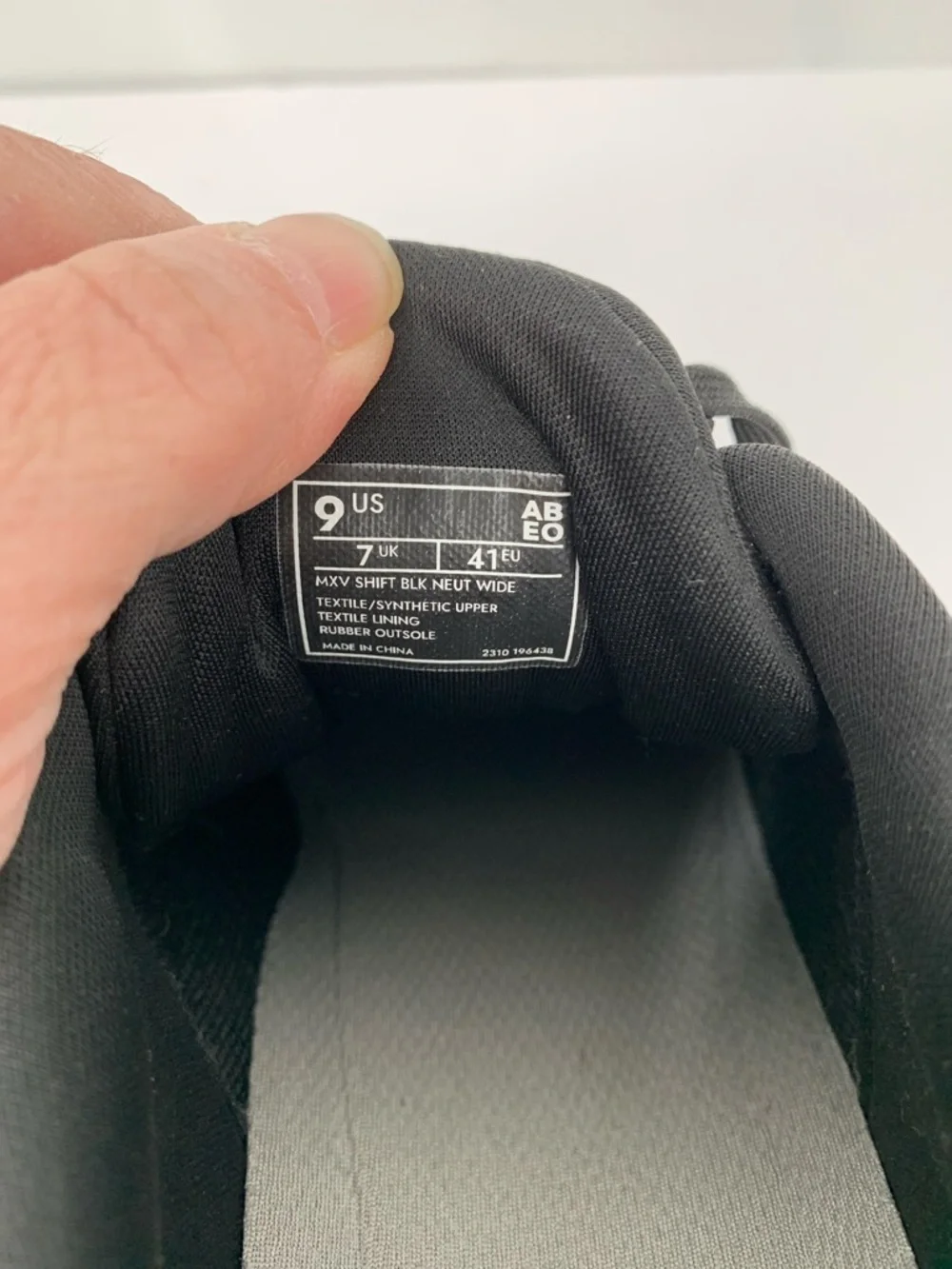 ABEO Momentum MXV Shift comfort sneaker walking shoe black tie women 9 WIDE 9W